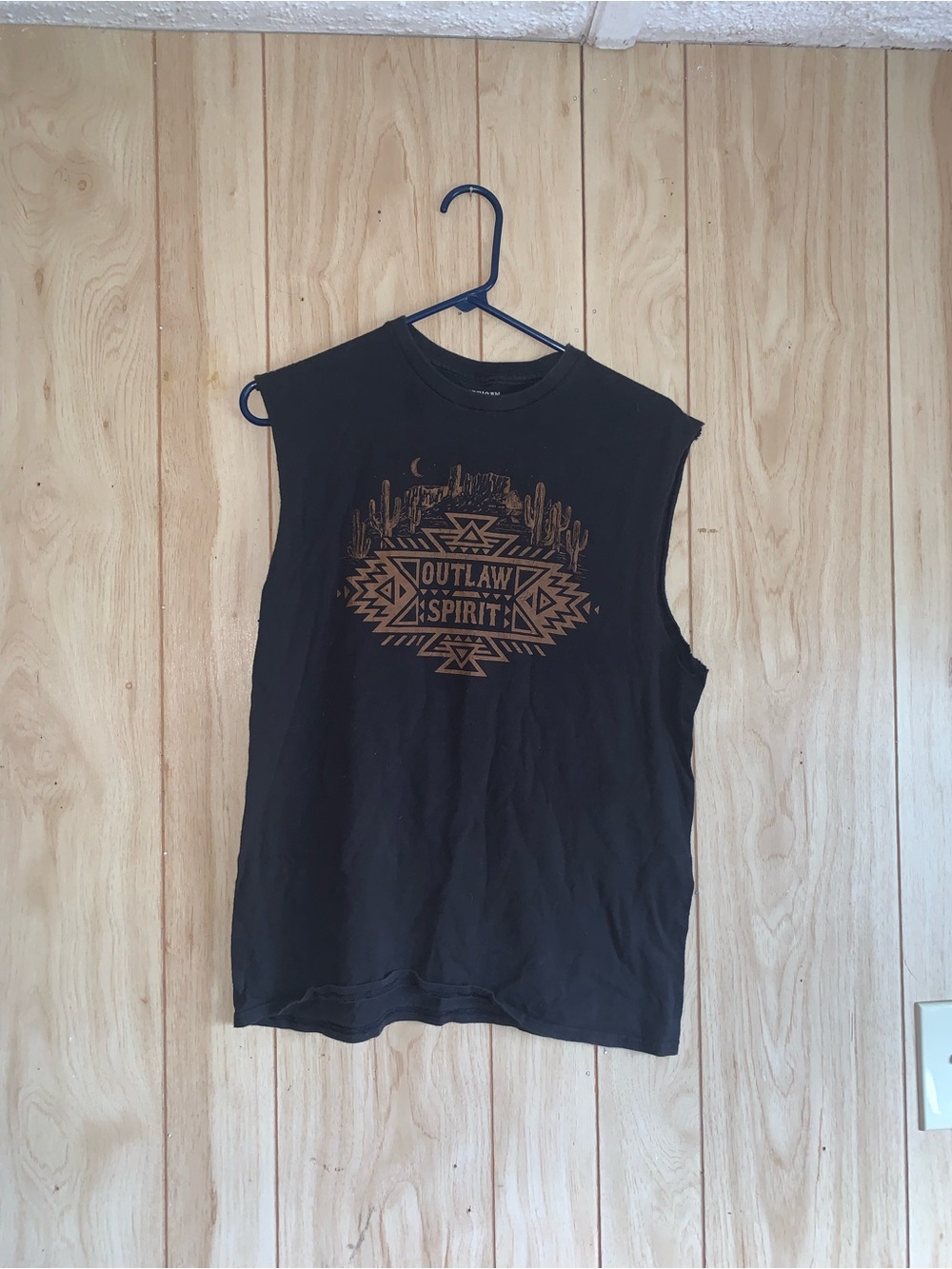 Outlaw Spirit Women's Black Muscle Tee